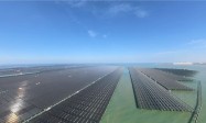 中国能建设计建设的江苏连云港中核田湾海上光伏项目（标段一）全容量并网